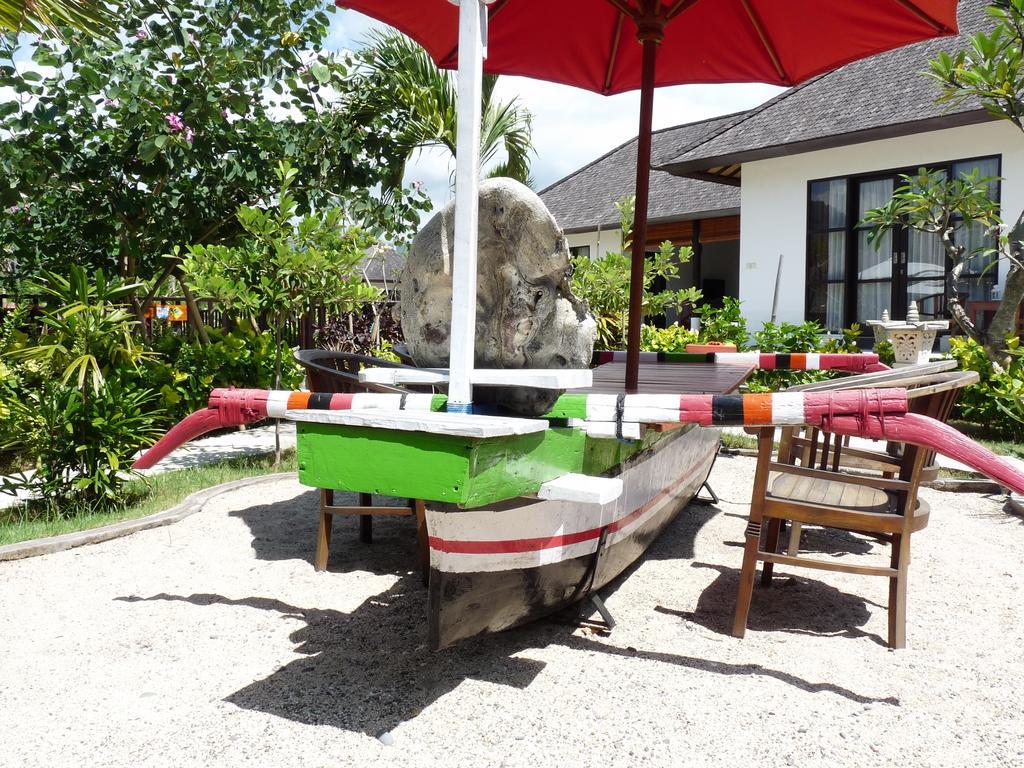 Taman Dewi Sri Villa et Bungalow Pemuteran Exteriör bild