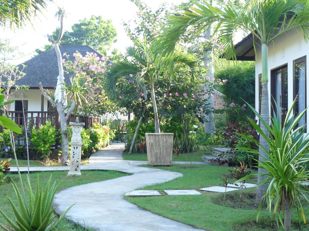 Taman Dewi Sri Villa et Bungalow Pemuteran Exteriör bild