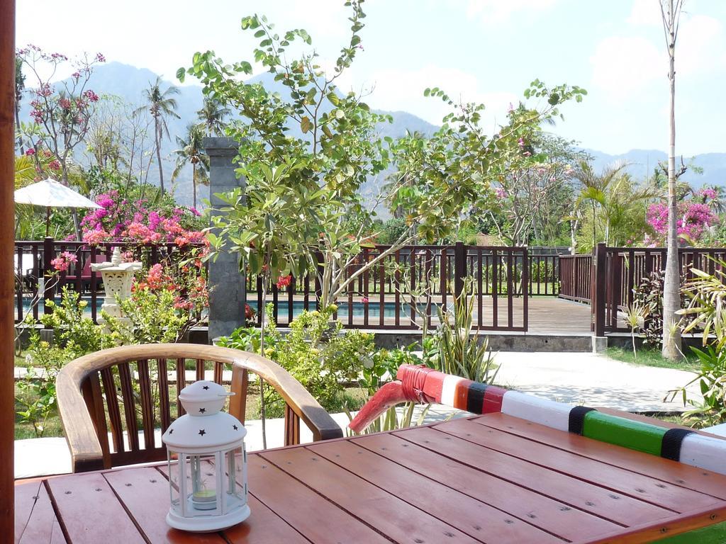 Taman Dewi Sri Villa et Bungalow Pemuteran Exteriör bild