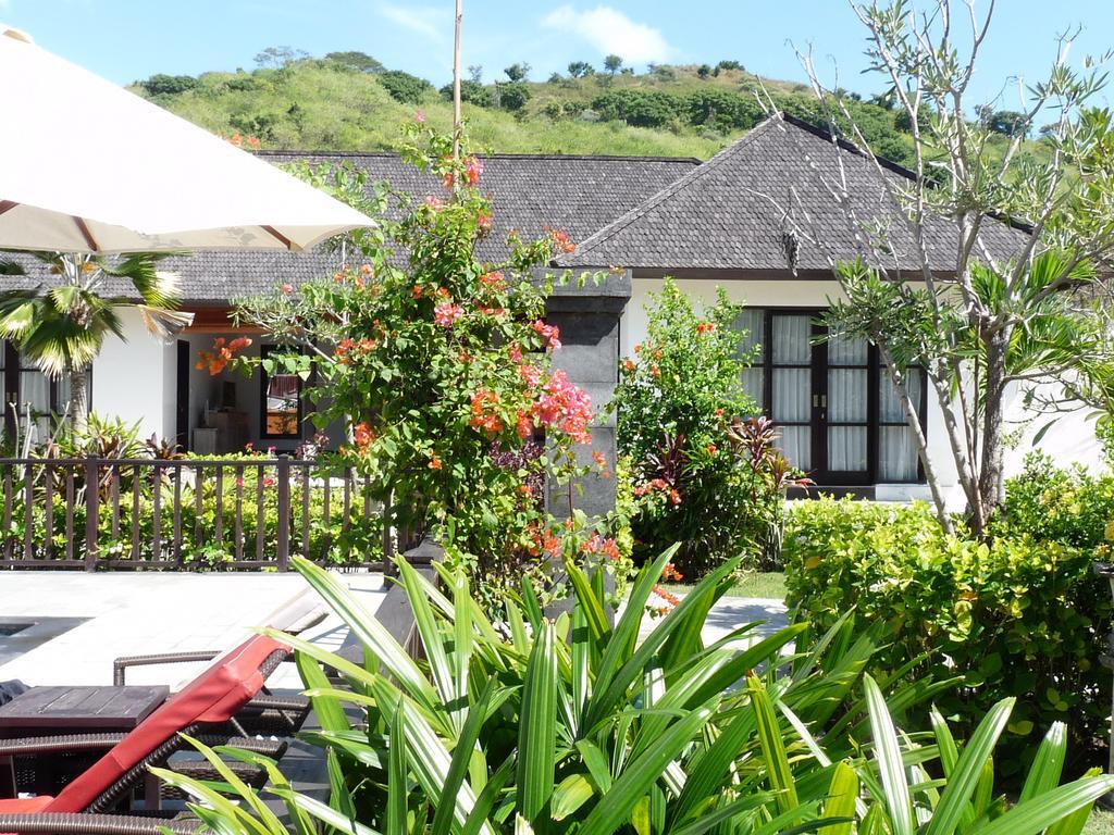 Taman Dewi Sri Villa et Bungalow Pemuteran Exteriör bild