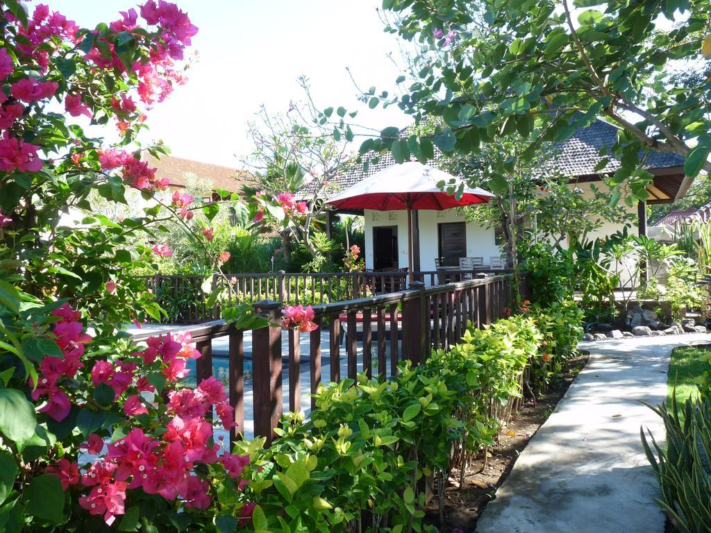 Taman Dewi Sri Villa et Bungalow Pemuteran Exteriör bild
