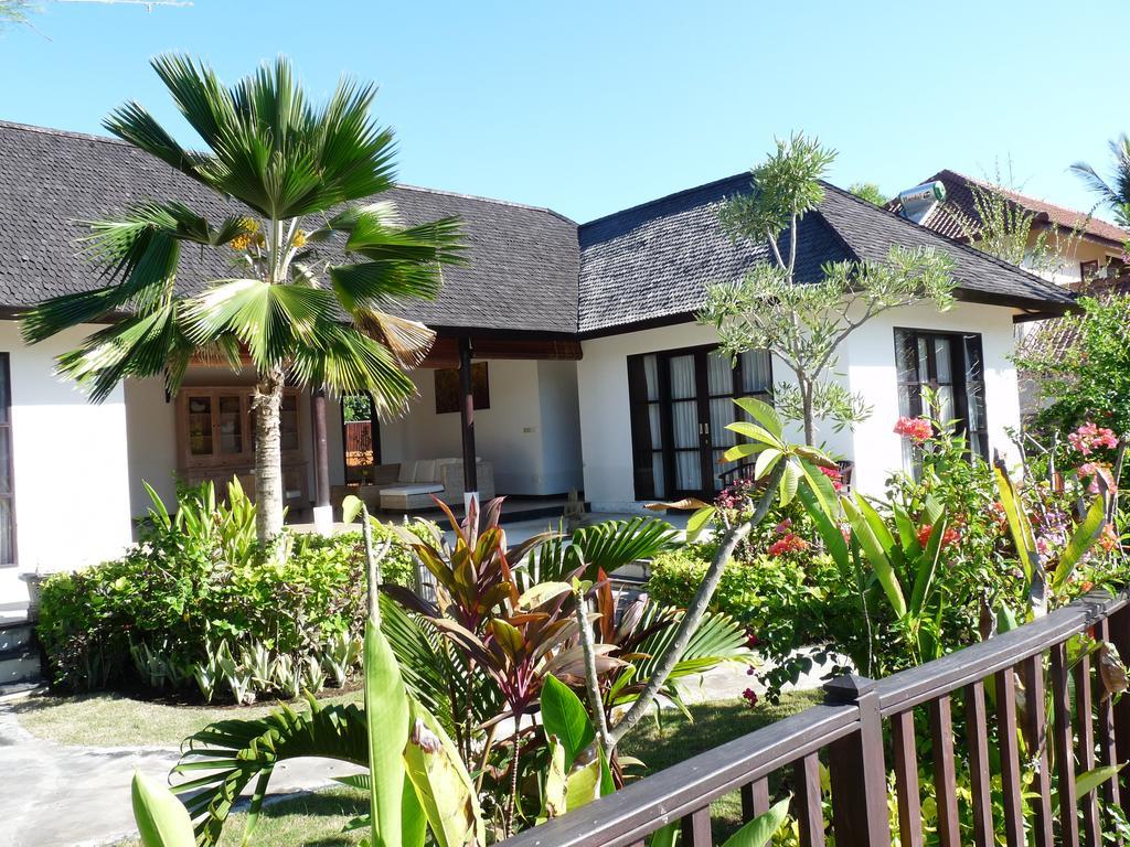 Taman Dewi Sri Villa et Bungalow Pemuteran Exteriör bild